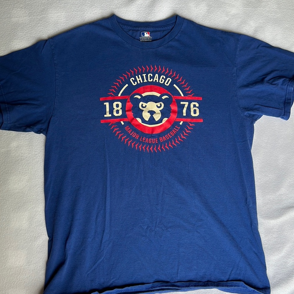 Chicago cubs tee shirt